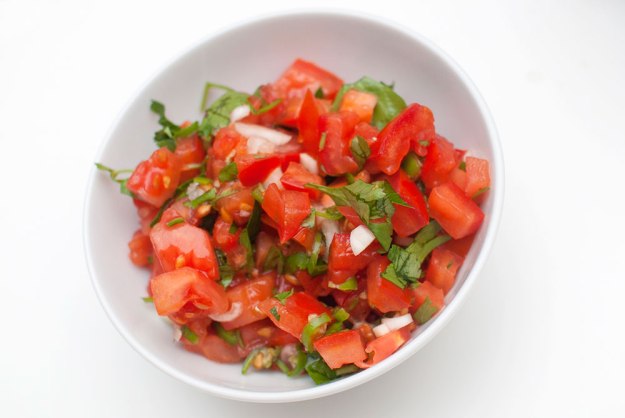 PICO DE GALLO: Supergod tomatsalat som gjør seg aller best til taco. 